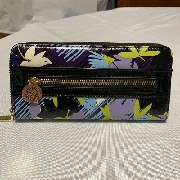 ANNE KLEIN Wallet, NWT. - Picture 2 of 6